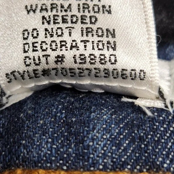 Cache Embellished Beaded Jeans - Picture 8 of 15